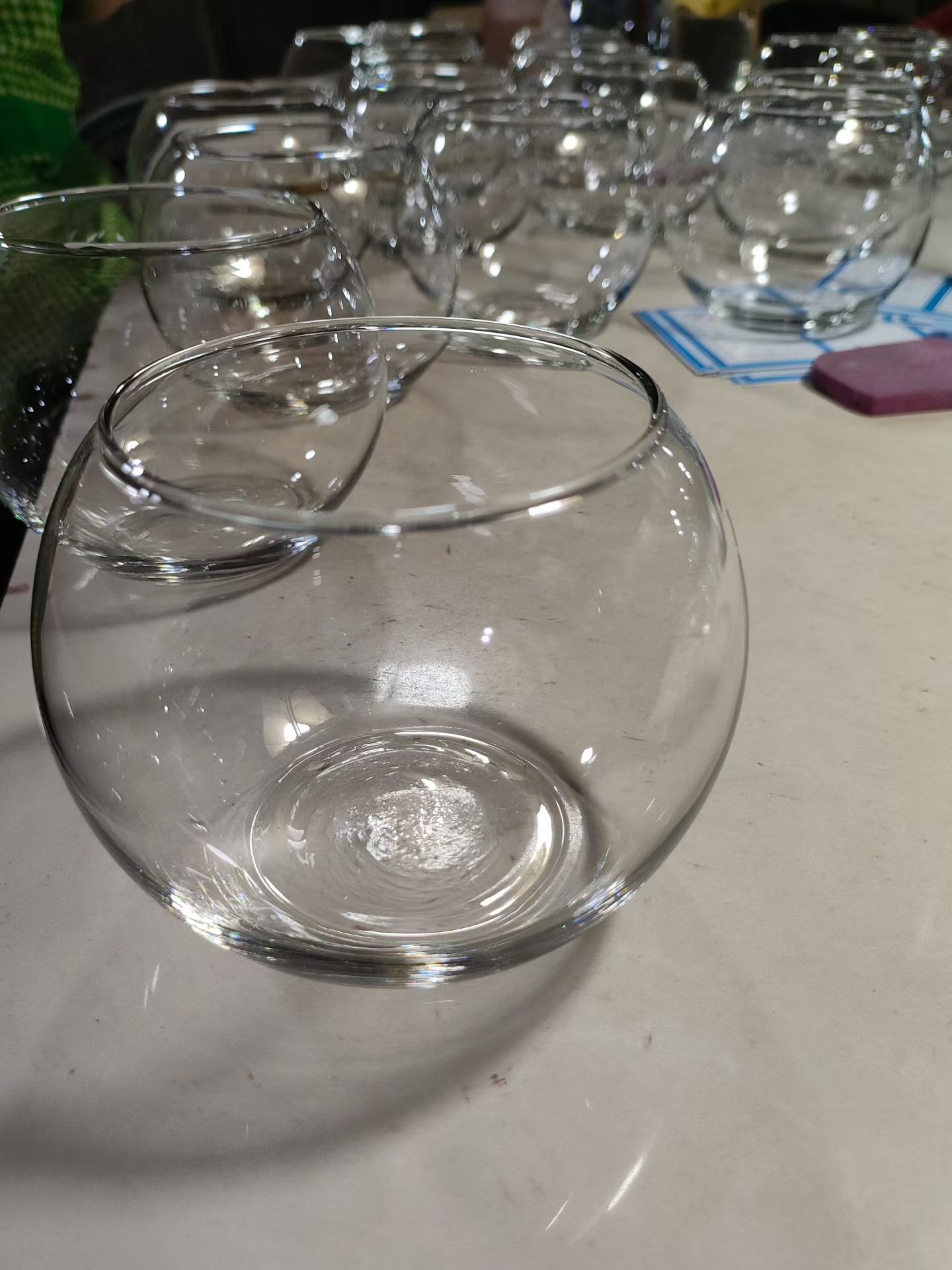 Round clear glass bubble vase for flower arrangements
